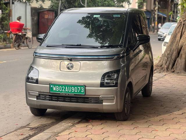 https://images10.gaadi.com/usedcar_image/4568297/original/processed_8801d6d0204cd47e5bc16e36adb16744.jpg?imwidth=6402