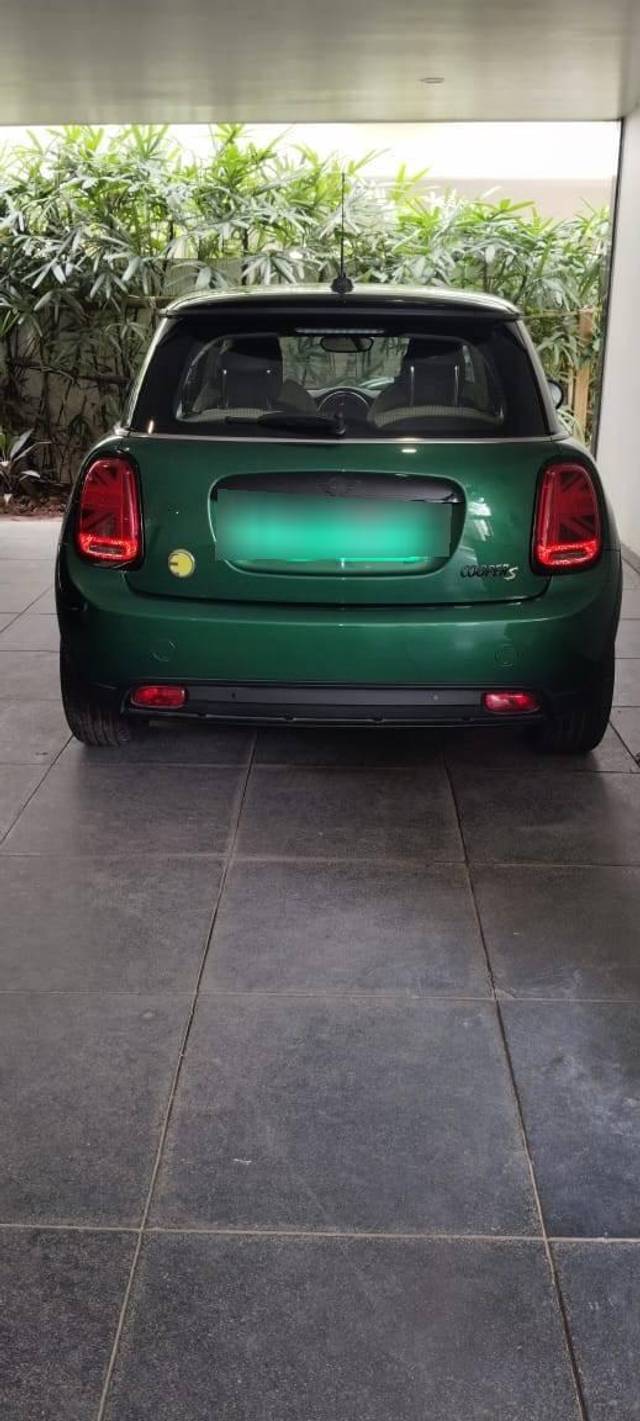 https://images10.gaadi.com/usedcar_image/4568315/original/processed_a2d9741e1fe931dbf1c45faa9ac3ef73.jpg?imwidth=6401