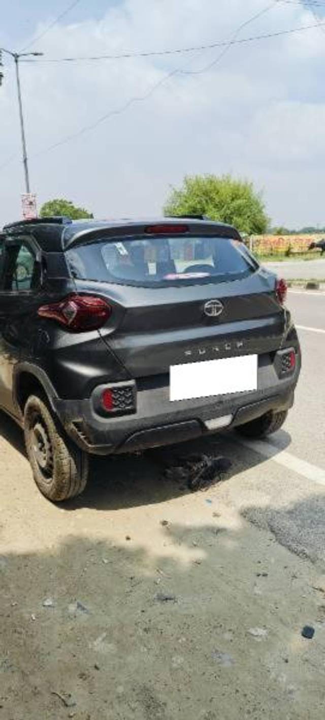 https://images10.gaadi.com/usedcar_image/4568323/original/processed_adbb9d2a-1f4b-4f2b-8429-1641c24e6e51.jpg?imwidth=6400