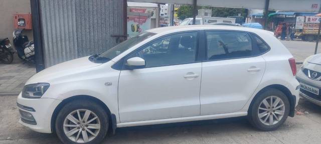 https://images10.gaadi.com/usedcar_image/4568328/original/processed_processed_e54f525f-dfca-4724-87d3-c21ae5aec172.jpg?imwidth=6401