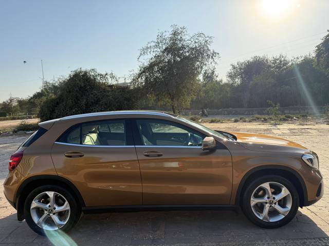 https://images10.gaadi.com/usedcar_image/4568352/original/37386273da9231ad821d4906899ebd88.jpg?imwidth=6400