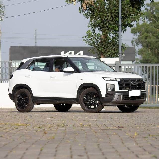 https://images10.gaadi.com/usedcar_image/4568353/original/processed_064f2175559b06ade1389e4cebff7fd3.jpg?imwidth=6400