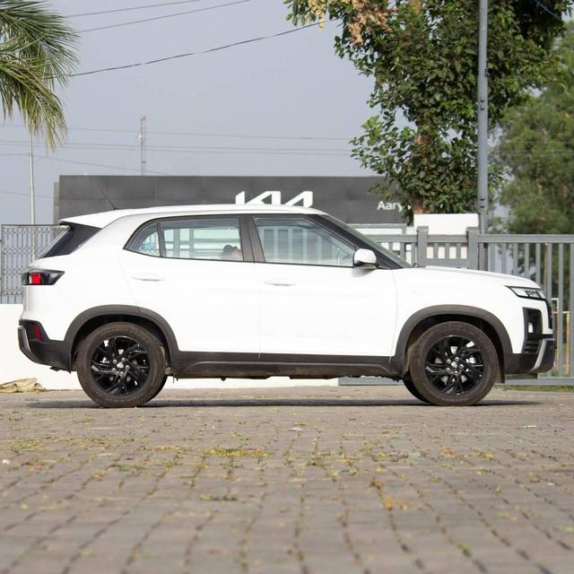 https://images10.gaadi.com/usedcar_image/4568353/original/processed_6a51659b82bb53b512aaec85ea043a61.jpg?imwidth=6401