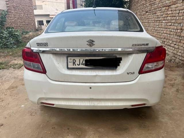 https://images10.gaadi.com/usedcar_image/4568354/original/processed_f373b6b6-4217-46e4-8f15-d1b3c65a93dd.jpeg?imwidth=6401