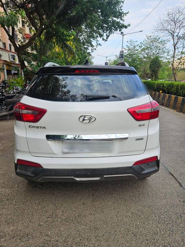 https://images10.gaadi.com/usedcar_image/4568376/original/processed_7e55ace54b96f0f5ad6a09579a4d4b07.jpg?imwidth=6401