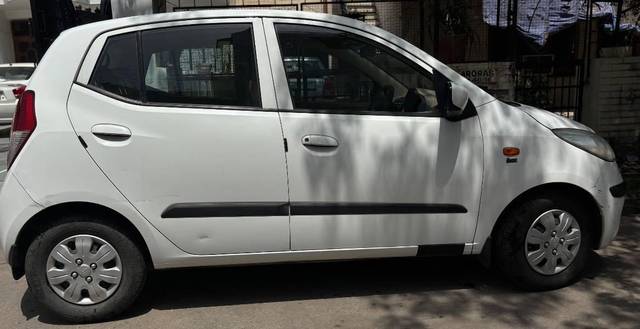 https://images10.gaadi.com/usedcar_image/4568379/original/processed_f33b041e-a9d1-4972-9912-e7c55af0732d.jpeg?imwidth=6401