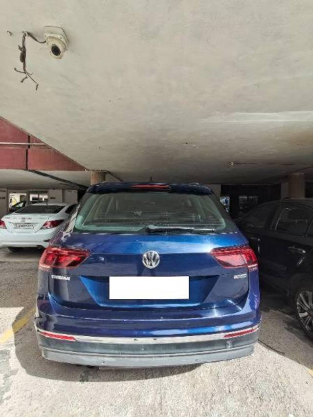 https://images10.gaadi.com/usedcar_image/4568423/original/processed_19969d2f-34ac-49f8-8e07-3eff0baea337.jpg?imwidth=6402