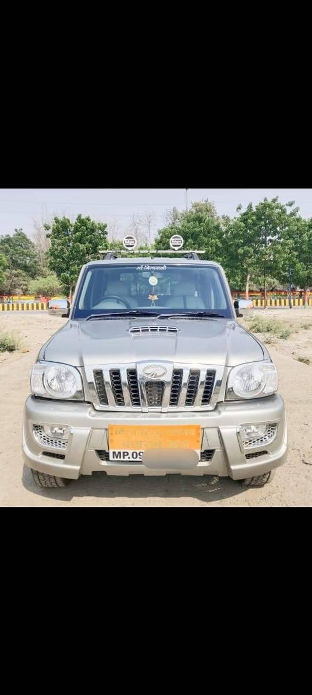 https://images10.gaadi.com/usedcar_image/4568446/original/processed_660d458a45743a2c3de75f1e074419f8.jpeg?imwidth=6400