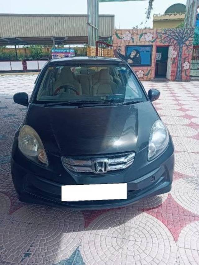 https://images10.gaadi.com/usedcar_image/4568448/original/processed_f1854ecb-1131-4e29-b1a7-467266b93f5f.jpeg?imwidth=6400