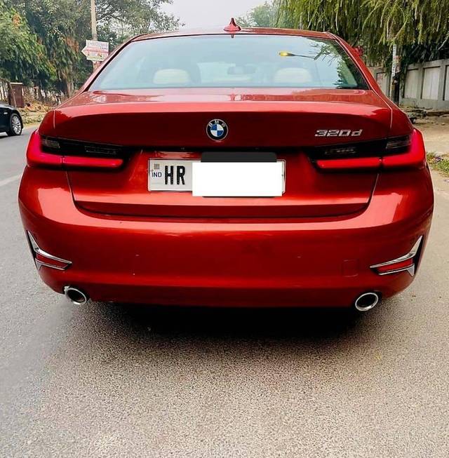 https://images10.gaadi.com/usedcar_image/4568451/original/processed_0ed174f98dc77c647e87ed60a346d8a5.jpeg?imwidth=6402