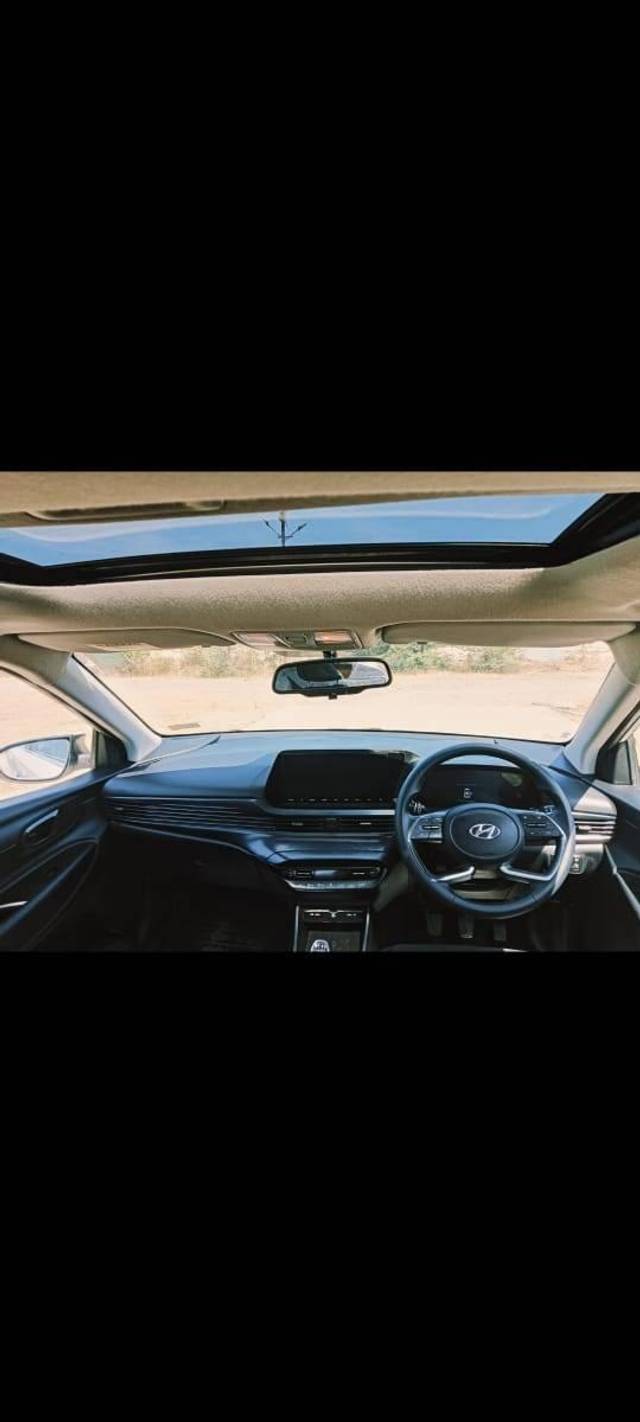 https://images10.gaadi.com/usedcar_image/4568457/original/processed_6f113ca2f92e9ea3d4f2a0f100b53a50.jpeg?imwidth=6402