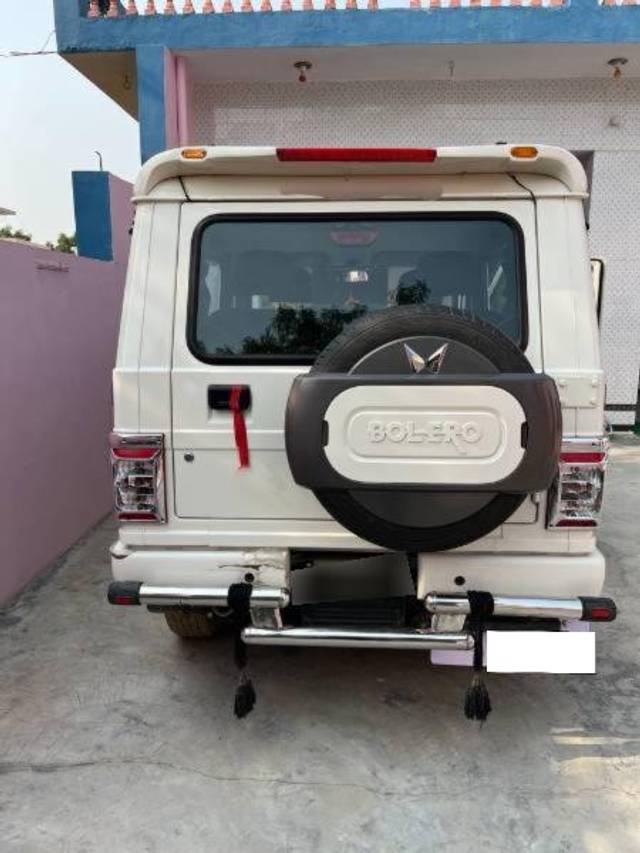 https://images10.gaadi.com/usedcar_image/4568463/original/processed_d953cbe3-2ed7-424c-931f-7c1248825508.jpg?imwidth=6401