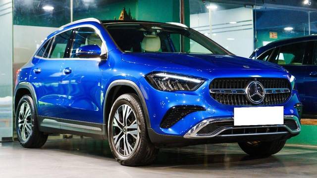 https://images10.gaadi.com/usedcar_image/4568466/original/processed_20acafabb01314aefff89140f13855da.jpeg?imwidth=6400