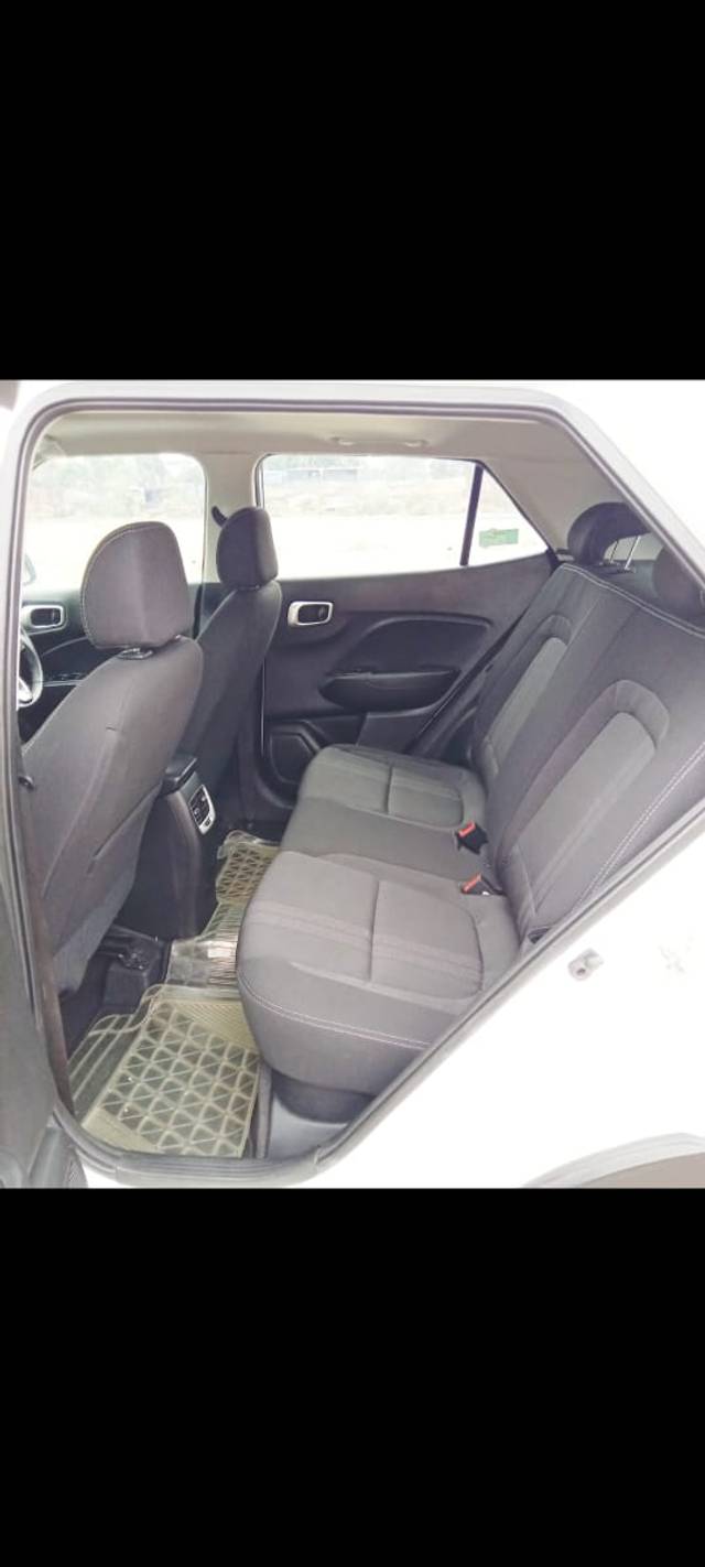 https://images10.gaadi.com/usedcar_image/4568474/original/4fbaacb5520c5d5368b879574b9615a2.jpeg?imwidth=6401