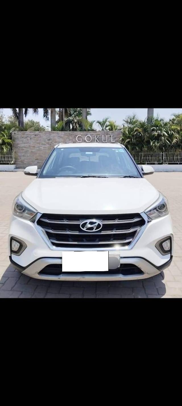 https://images10.gaadi.com/usedcar_image/4568487/original/processed_01a794e6b4954b529968b19dece7a024.jpeg?imwidth=6400