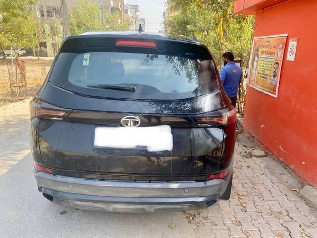 https://images10.gaadi.com/usedcar_image/4568490/original/processed_da8a91b2-b447-455d-8d59-ab968ad01cb0.jpeg?imwidth=6400