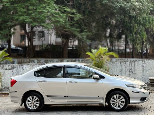 https://images10.gaadi.com/usedcar_image/4568502/original/cea46f0292aacc9dfdf16ea5f3491a40.jpg?imwidth=6401