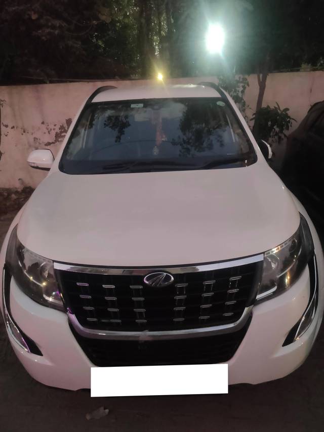 https://images10.gaadi.com/usedcar_image/4568510/original/processed_7c33e4cd-eff5-4639-a8bb-e3dc92e696cf.jpg?imwidth=6401