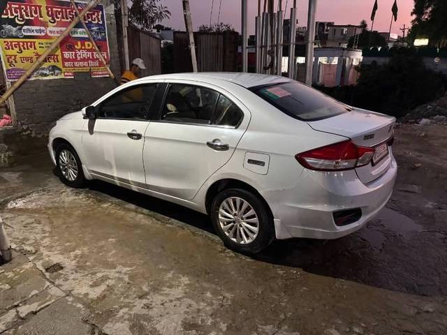 https://images10.gaadi.com/usedcar_image/4568557/original/processed_c579f900-8a5d-470c-918b-d1987b217076.jpeg?imwidth=6401
