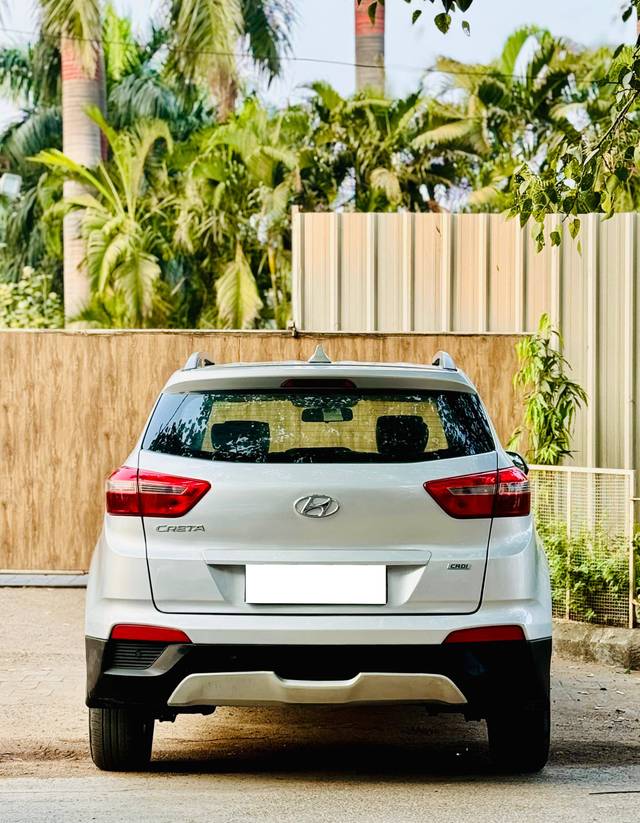 https://images10.gaadi.com/usedcar_image/4568562/original/processed_524812abcc02421e906cd53f8b76461b.jpg?imwidth=6401