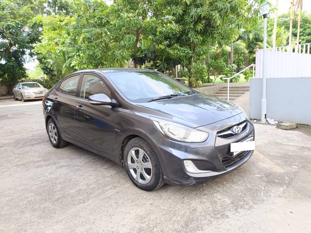 https://images10.gaadi.com/usedcar_image/4568594/original/processed_abf24841931ad0385bb3ae177341e372.jpg?imwidth=6400