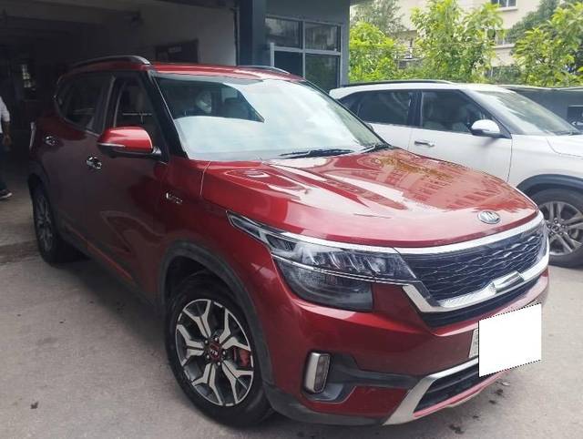 https://images10.gaadi.com/usedcar_image/4568600/original/processed_ae3f8238-d189-45d3-8b7c-32350b69eafa.jpeg?imwidth=6400