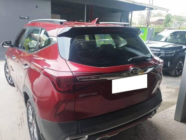 https://images10.gaadi.com/usedcar_image/4568600/original/processed_ed4ab6d5-02ed-4d5c-bb50-09d374dfdf48.jpeg?imwidth=6401