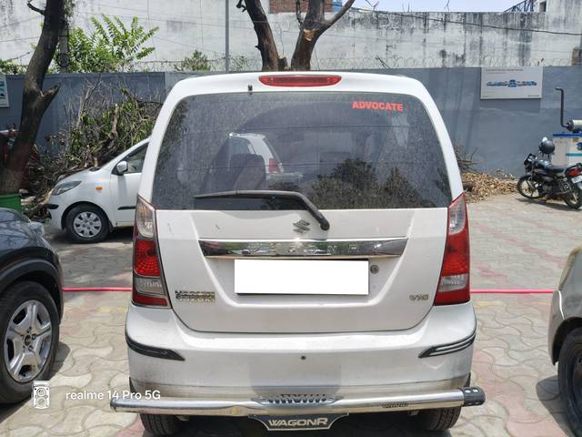 https://images10.gaadi.com/usedcar_image/4568649/original/processed_6493b173e33c537fc9a4600f34eb8001.jpg?imwidth=6402