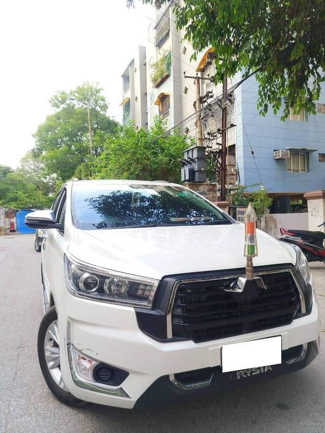 https://images10.gaadi.com/usedcar_image/4568653/original/processed_f3b068a7c86fea14bb46b93cac9b0600.jpg?imwidth=6400