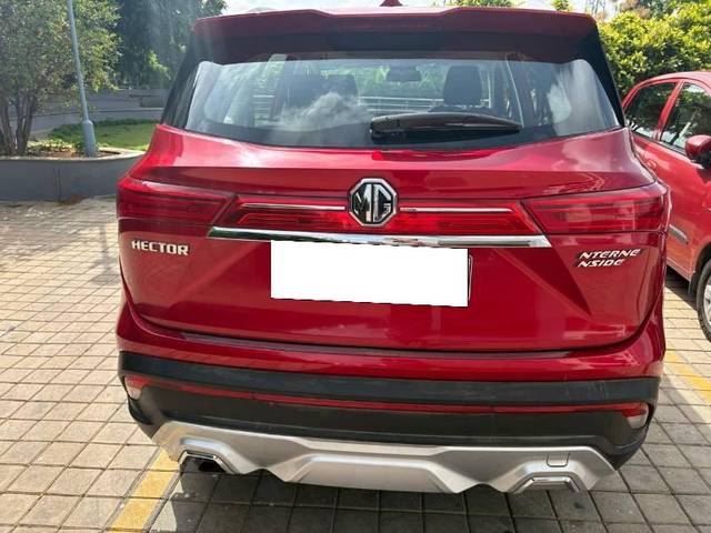 https://images10.gaadi.com/usedcar_image/4568655/original/processed_cce54e6b-e57c-4d18-b760-20a9c10f7ca8.jpeg?imwidth=6401