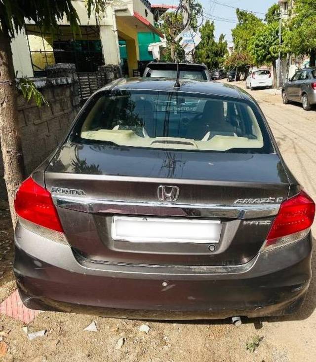 https://images10.gaadi.com/usedcar_image/4568656/original/processed_8b786b4b-044e-489b-b5a6-d936f9390314.jpeg?imwidth=6402