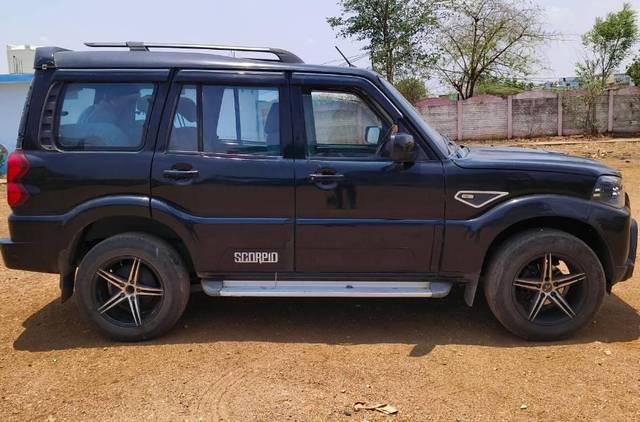 https://images10.gaadi.com/usedcar_image/4568663/original/processed_7d85d468-b720-42c6-91c4-74c22ebbb223.jpg?imwidth=6401