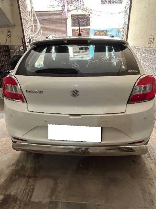 https://images10.gaadi.com/usedcar_image/4568665/original/processed_f991978e-4eeb-467d-b999-8cc9ac3acacd.jpeg?imwidth=6401