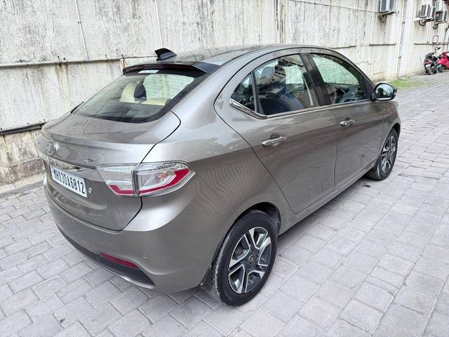 https://images10.gaadi.com/usedcar_image/4568668/original/processed_e5997d4ac9b6df322f7a819d50d8c85c.jpg?imwidth=6401