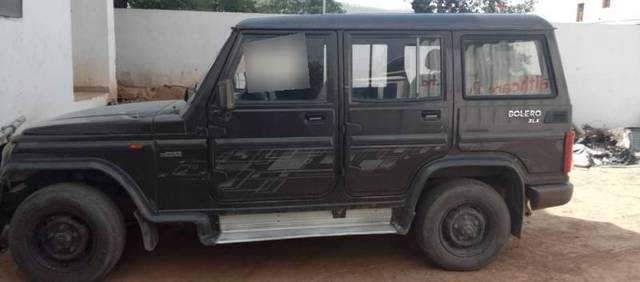 https://images10.gaadi.com/usedcar_image/4568679/original/processed_30237da9-b92c-4def-bfa8-2f8ab20ff346.jpg?imwidth=6402