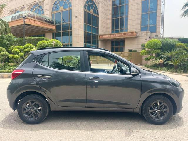https://images10.gaadi.com/usedcar_image/4568702/original/3b60f59d63db022293905e950eb60c61.jpg?imwidth=6401