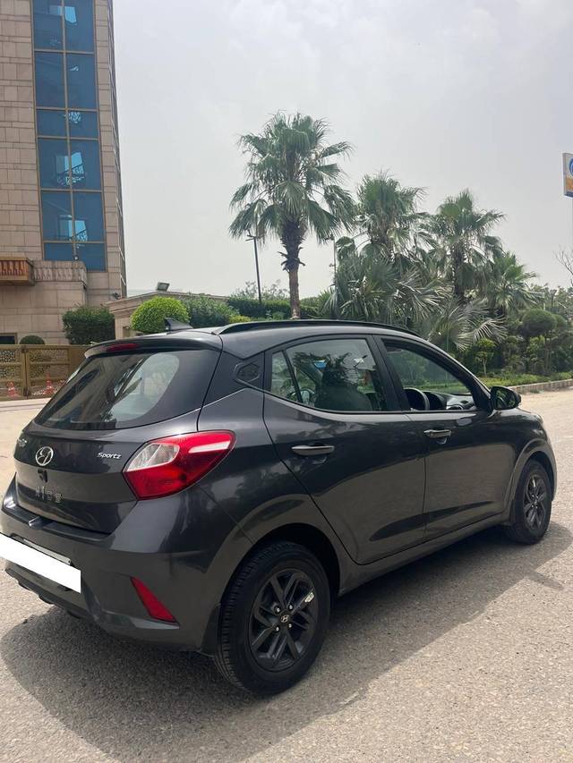 https://images10.gaadi.com/usedcar_image/4568702/original/processed_39a0e0db23d69873e10b7e6cdeaab4ea.jpg?imwidth=6402