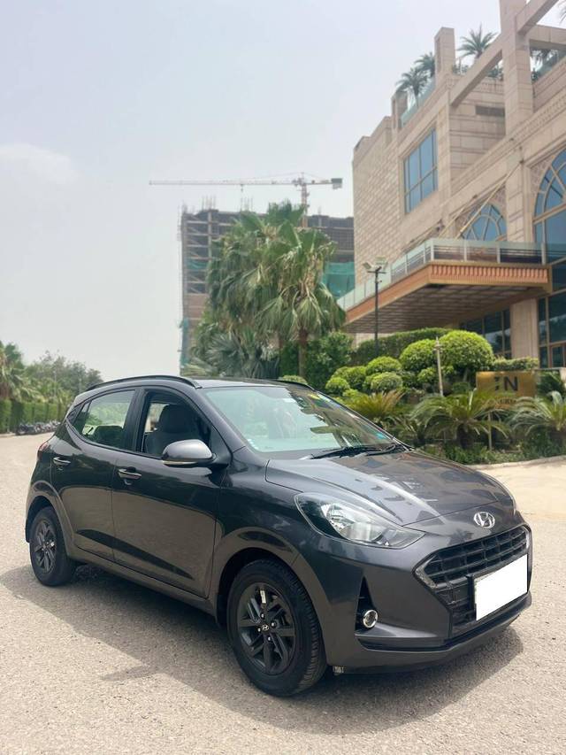 https://images10.gaadi.com/usedcar_image/4568702/original/processed_55e1c3e2c19344b4094b50b0a1624bf6.jpg?imwidth=6400
