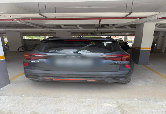 https://images10.gaadi.com/usedcar_image/4568738/original/a1d9b444-7c8e-455d-8714-36a526ef2798.?imwidth=6402