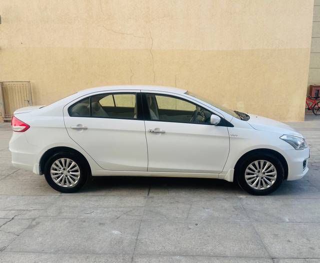 https://images10.gaadi.com/usedcar_image/4568764/original/b64dd4d72c2701ad081532e309817bbf.jpg?imwidth=6401