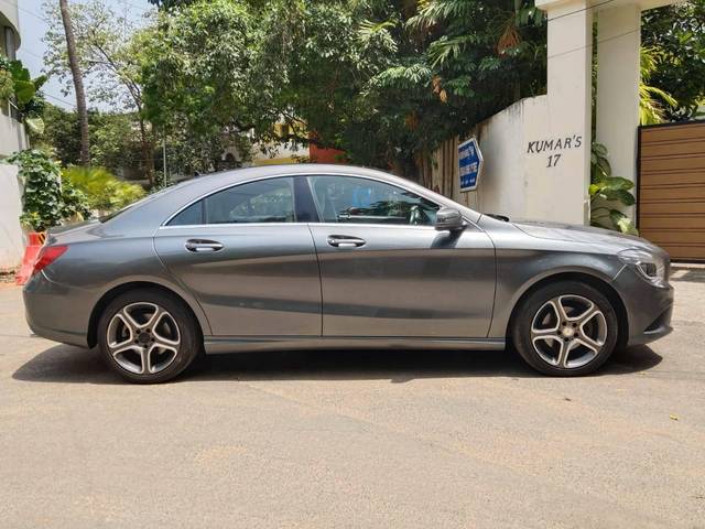 https://images10.gaadi.com/usedcar_image/4568765/original/processed_4b497ef6b9ebd5b9a6d8137e4b9f6802.jpg?imwidth=6401
