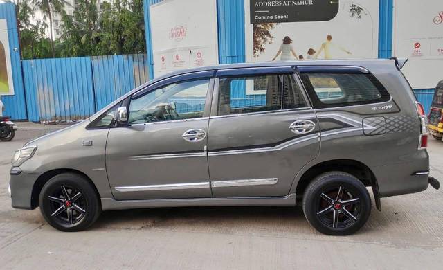 https://images10.gaadi.com/usedcar_image/4568775/original/processed_09af33b2a344a01ce61e6f7da9f5ba47.jpg?imwidth=6402