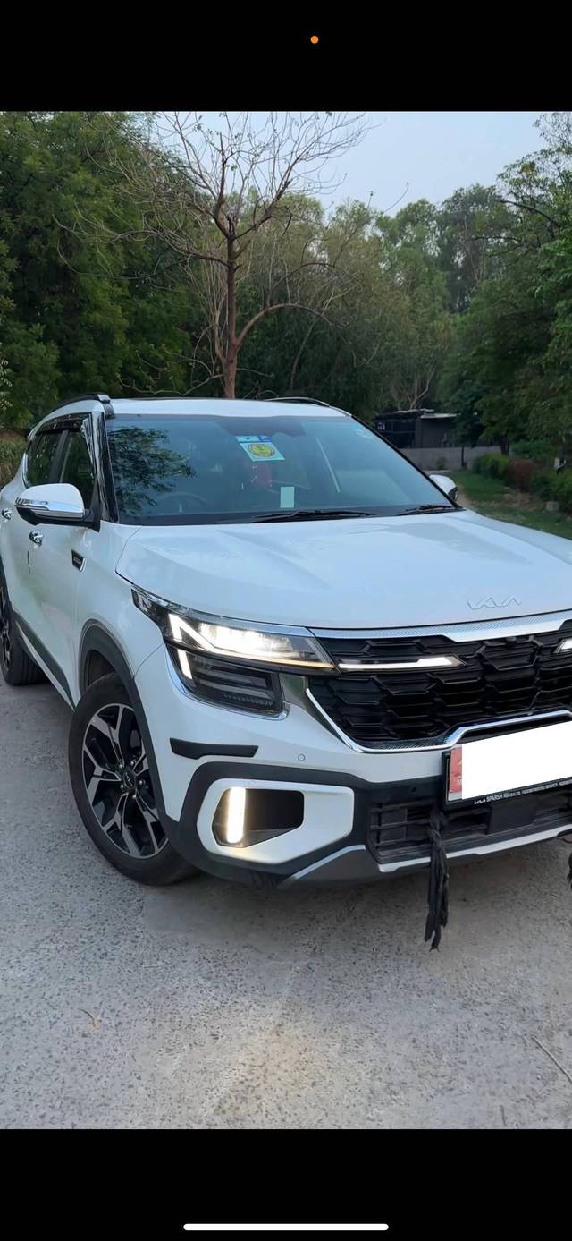 https://images10.gaadi.com/usedcar_image/4568790/original/processed_4a0b3879-26c2-4c49-8f54-11147ade7feb.jpg?imwidth=6400