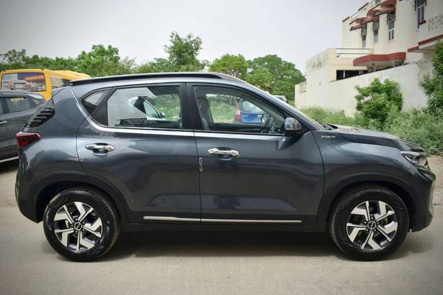 https://images10.gaadi.com/usedcar_image/4568812/original/processed_edd211bf23b1a91fc36fb4f957b38f1e.jpg?imwidth=6401