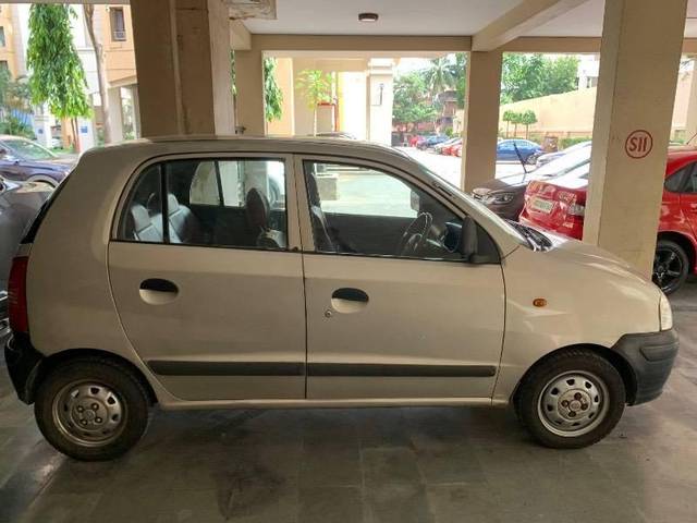 https://images10.gaadi.com/usedcar_image/4568814/original/processed_5097defe-1290-4dda-95a5-0648ccd5bbcd.jpeg?imwidth=6401