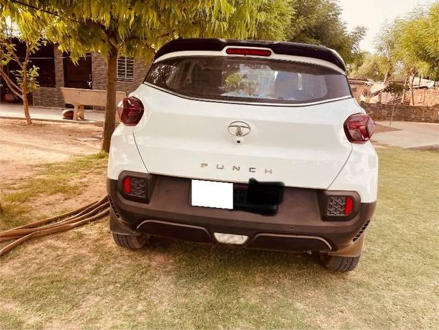 https://images10.gaadi.com/usedcar_image/4568815/original/processed_b0791926-0e22-4238-8fad-945a6c66c65d.jpeg?imwidth=6402