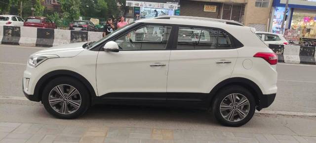 https://images10.gaadi.com/usedcar_image/4568822/original/processed_47dbc211-47be-4eb9-8dbf-b658fd387409.jpg?imwidth=6402
