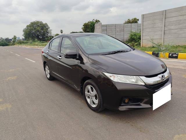 https://images10.gaadi.com/usedcar_image/4568823/original/processed_9e19b76762a99256d32e9402c5060f56.jpg?imwidth=6400