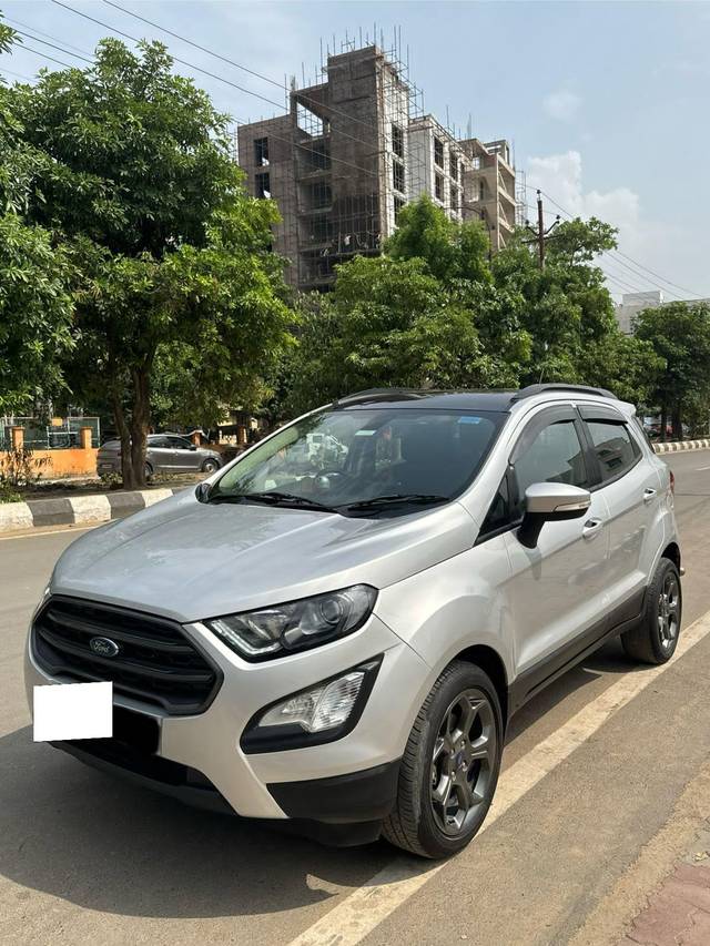 https://images10.gaadi.com/usedcar_image/4568824/original/processed_fb9ca9228f6c4fb934bedbedcdbf2fef.jpg?imwidth=6402