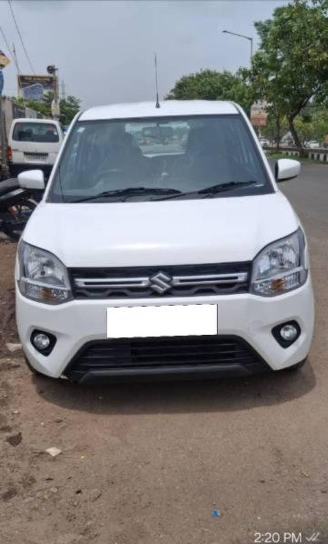 https://images10.gaadi.com/usedcar_image/4568825/original/processed_fba18e62-513a-45e1-a0b3-c9af849eee67.jpg?imwidth=6401